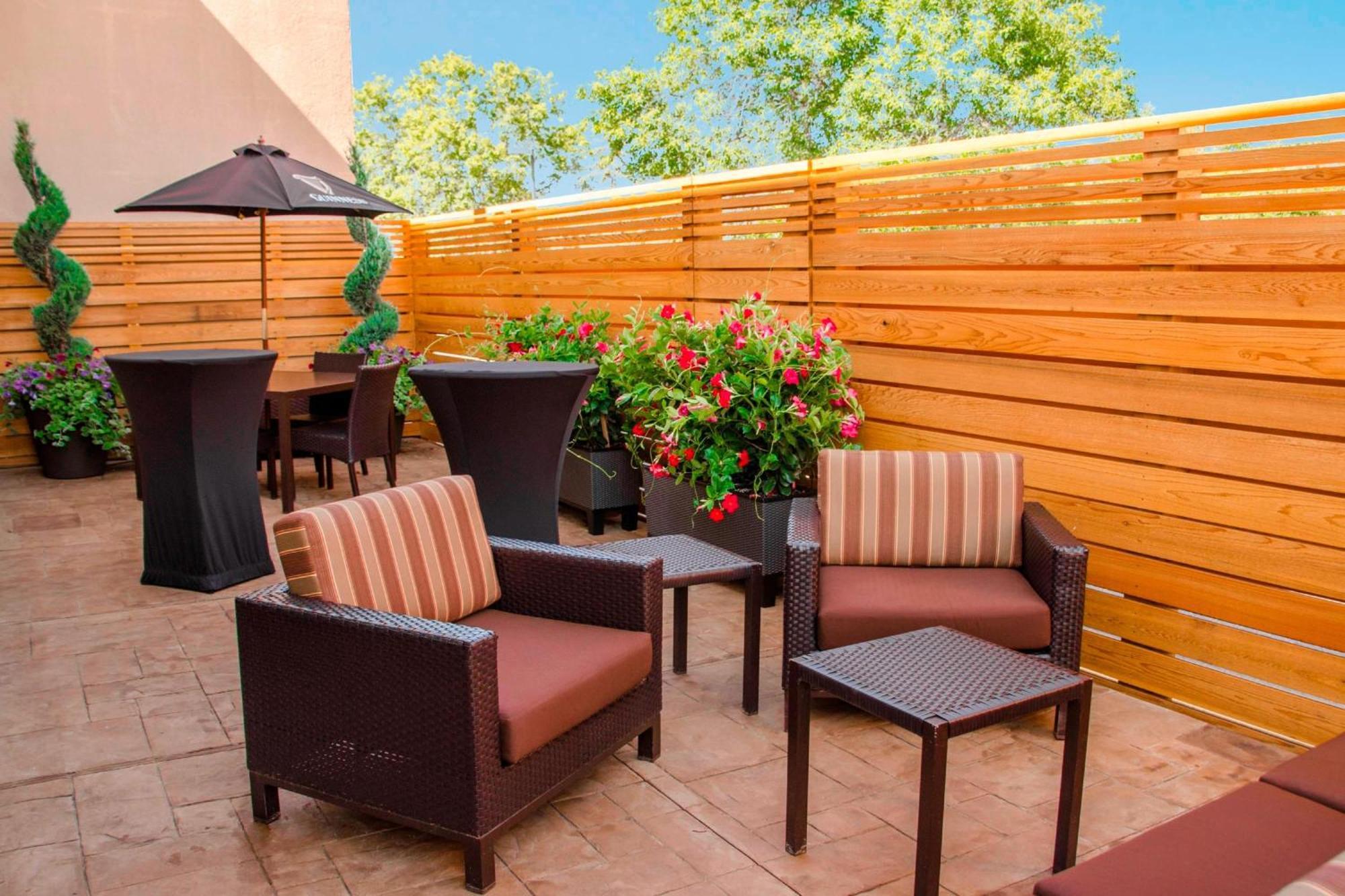 Courtyard By Marriott Minneapolis West Saint Louis Park Exterior foto